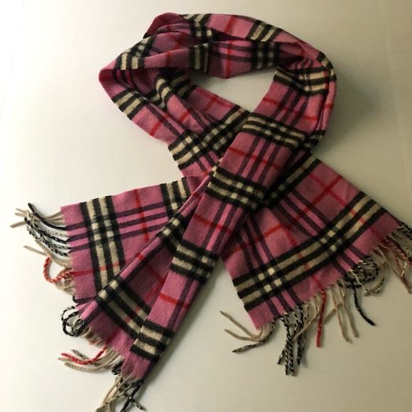 Burberry pink scarf - Picture 8 of 8